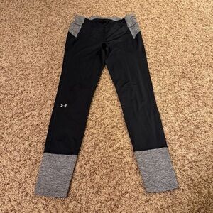 Under Armour Black and Gray Cold Gear Compression Leggings size Medium